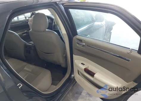 2008 Chrysler 300 Limited from USA, damaged, VIN 2C3KA33G08H209900